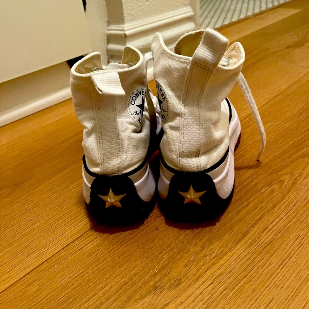 Converse White Run Star Hike, size 5.5 women’s. - Picture 2 of 4